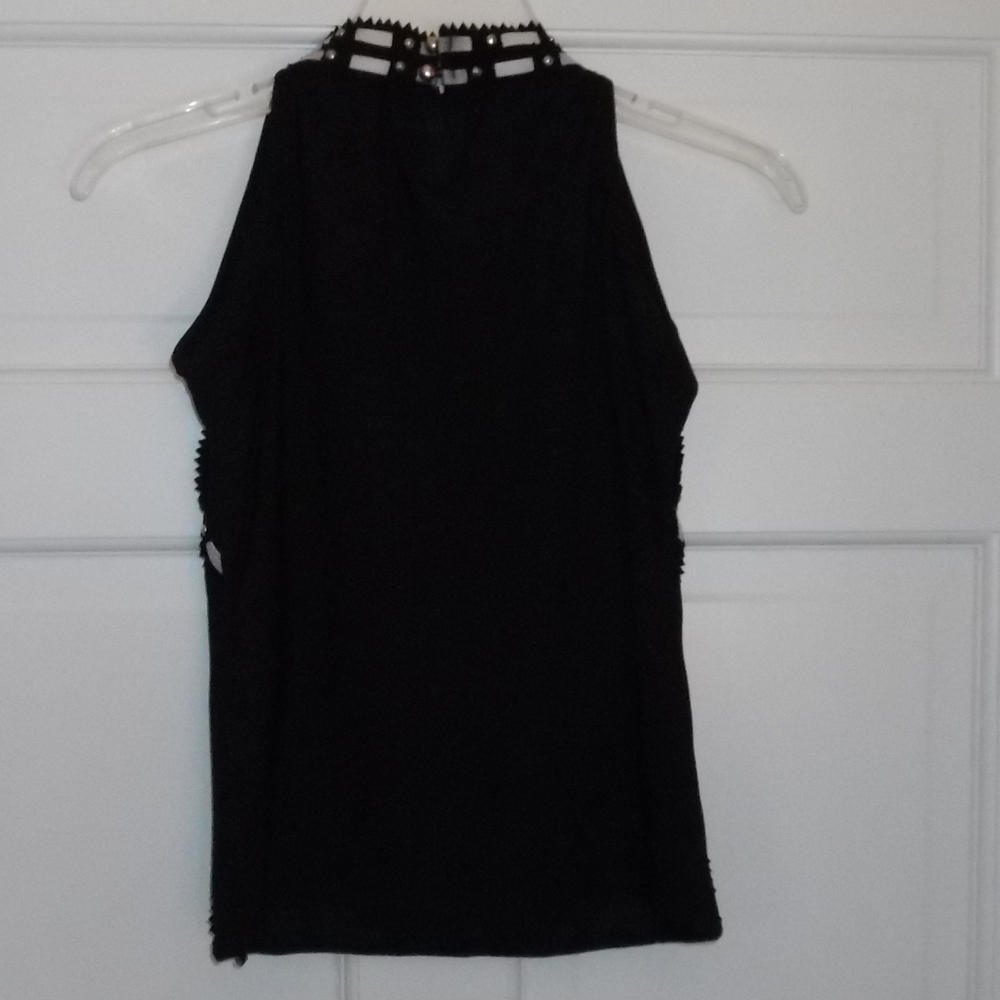 Studded top - Picture 2 of 3